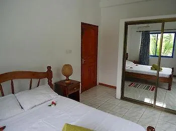 Vicky'S Holiday Apartment Beau Vallon