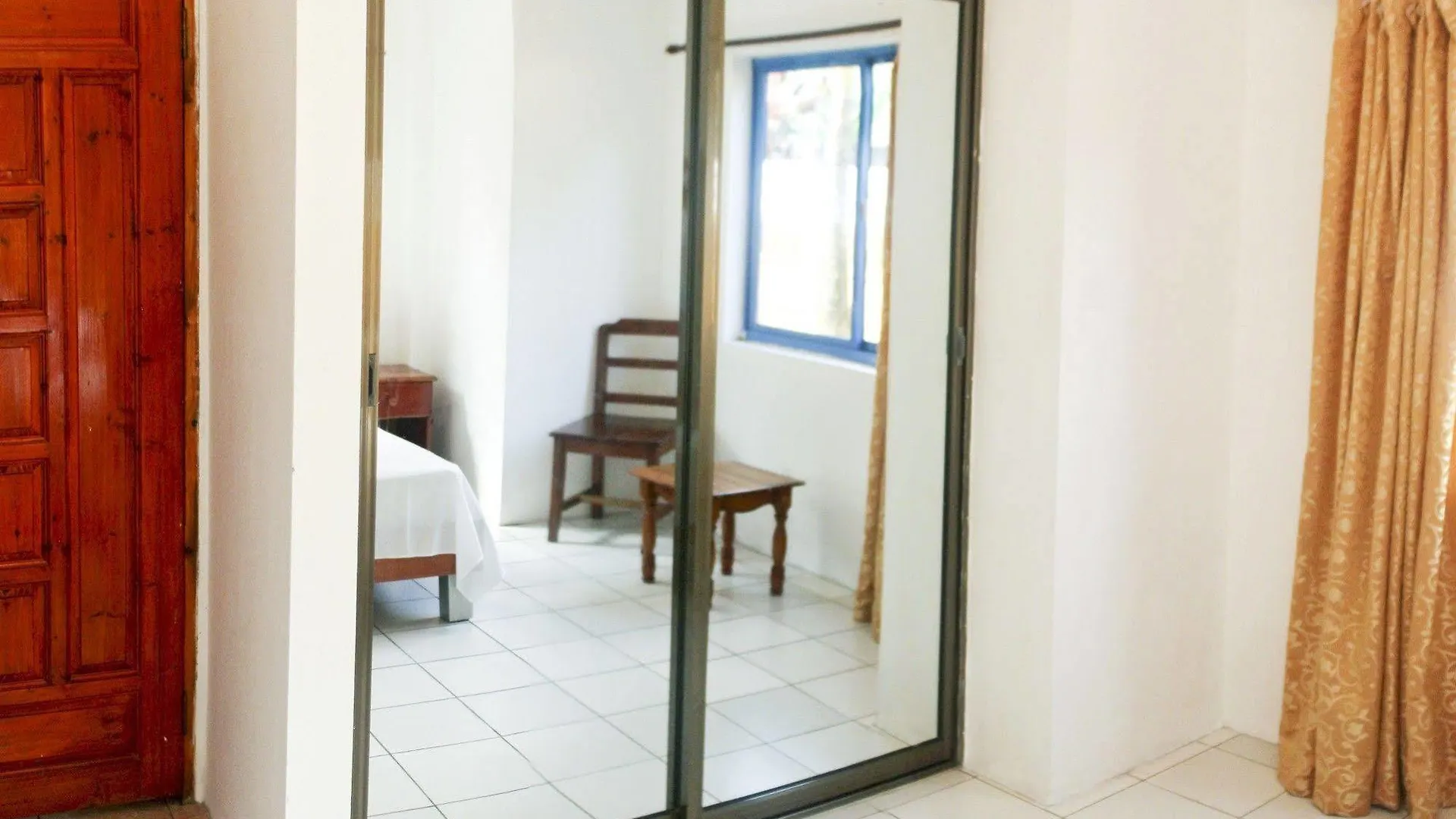 Vicky'S Holiday Apartment Beau Vallon   Beau Vallon (Mahe)