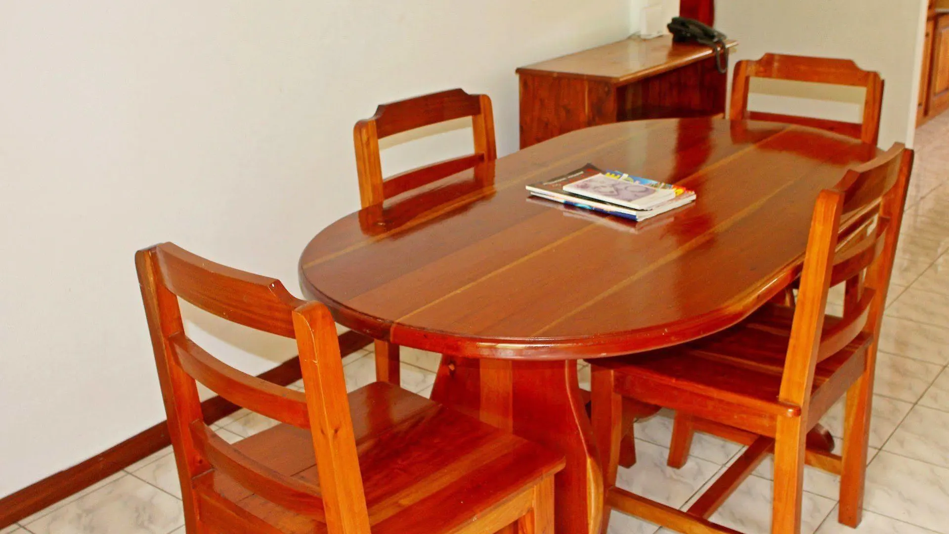 Vicky'S Holiday Apartment Beau Vallon