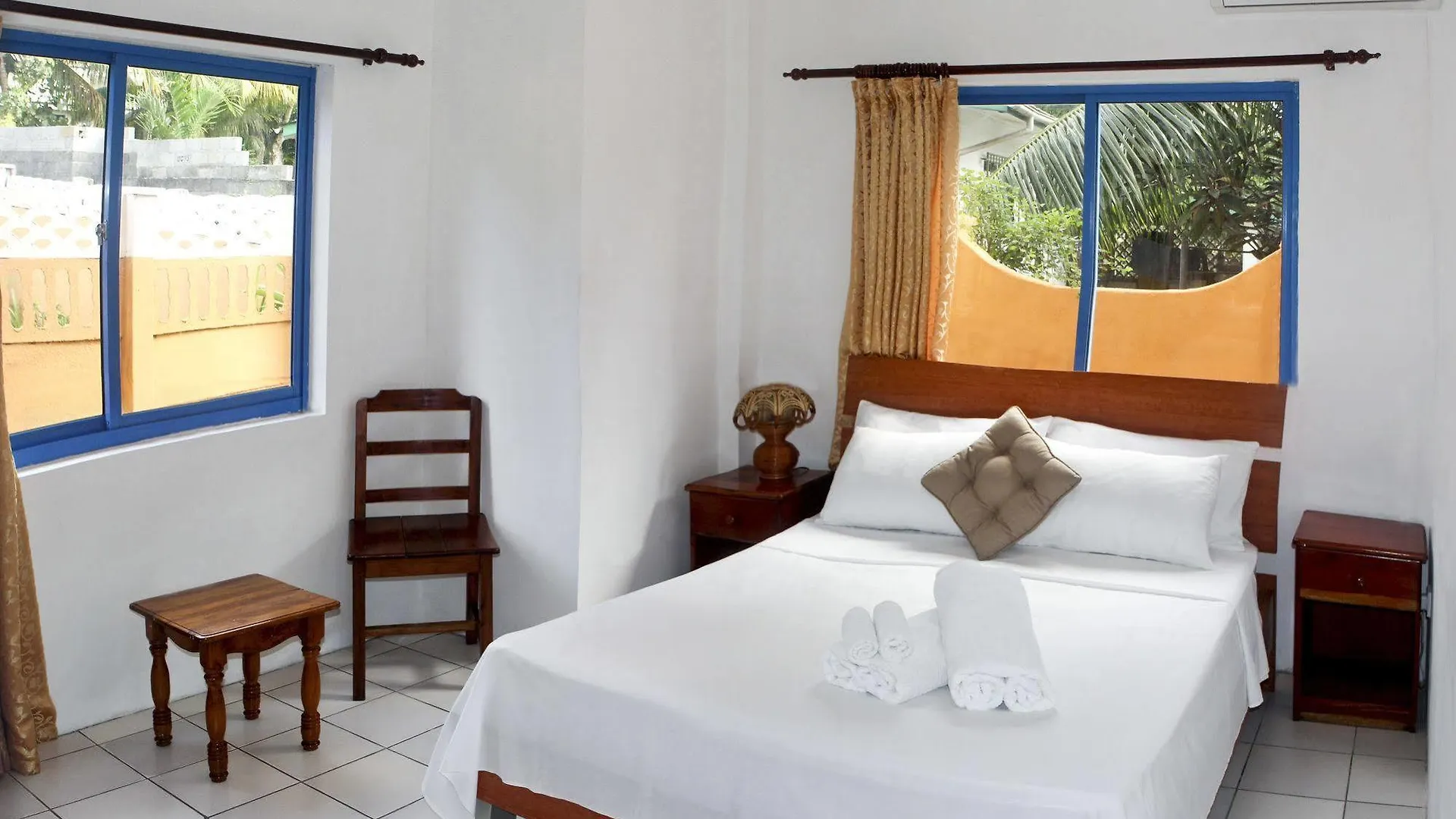 Vicky'S Holiday Apartment Beau Vallon